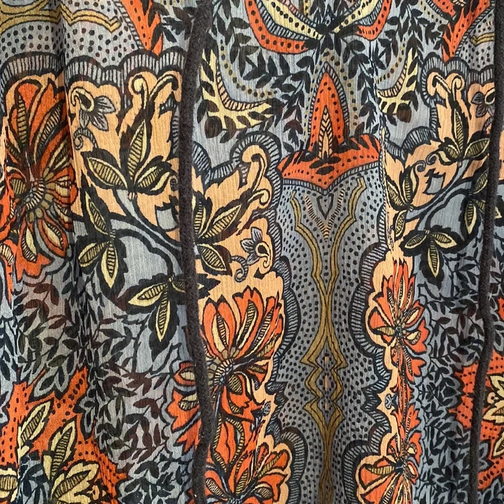db established 1962 Semi Sheer Blouse with Sleeve Detail and Collar Detail - Picture 3 of 13